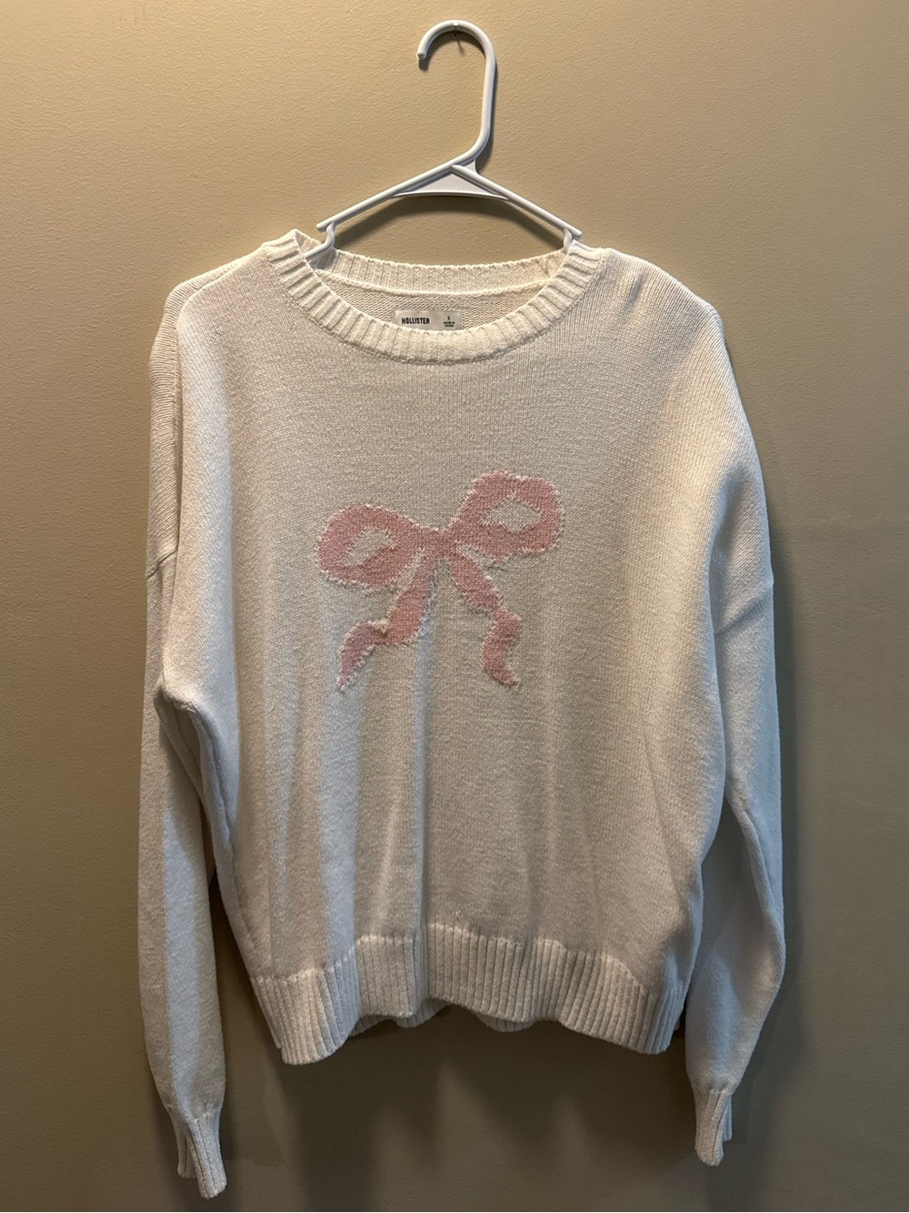 Hollister Cream Crewneck Sweater with Pink Bow